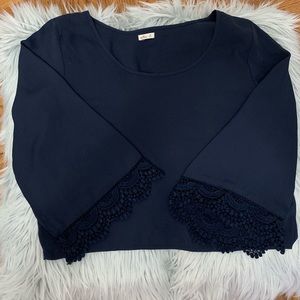 Hollister Cropped Top